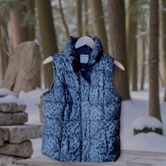 OLD NAVY ADORABLE ANIMAL PRINT PUFFER, THERMAL LINED VEST! SZ S comfy - Picture 1 of 4